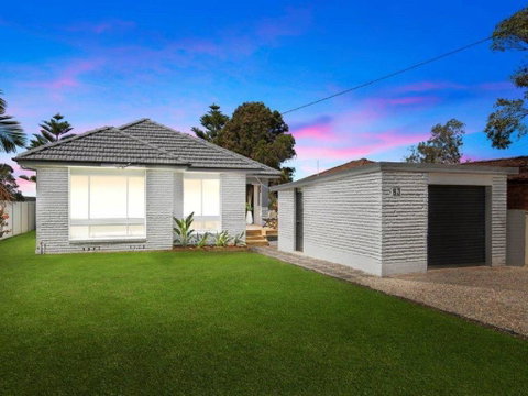 Toukley Waterfront Oasis - St Kilda Accommodation 1