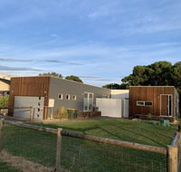 Tranquil Getaway Wifi Netflix Pet friendly - St Kilda Accommodation