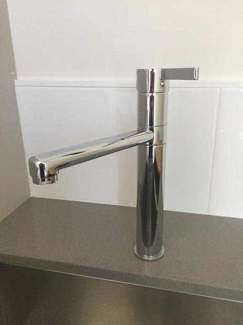 Treehouse Retreat - St Kilda Accommodation 2