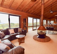 Treetops Retreat Katoomba - St Kilda Accommodation