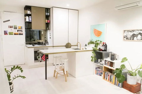 Trendy 1 Bedroom Apartment In The Heart Of Collingwood - St Kilda Accommodation 1