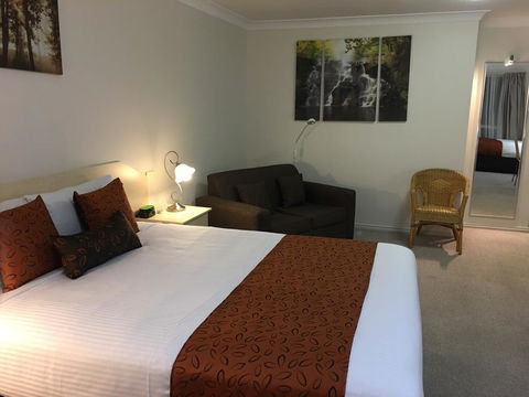 Tuckerbox Motor Inn - St Kilda Accommodation 0