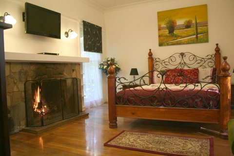Tudor Cottages - St Kilda Accommodation 0