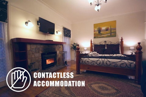 Tudor Cottages - St Kilda Accommodation 2