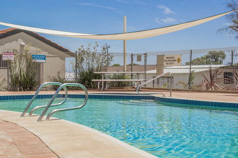 Twin Waters Caravan Park - St Kilda Accommodation 0