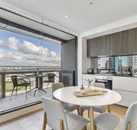 Ultra-Modern Luxury With Views At Kai Waterfront - St Kilda Accommodation