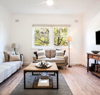 Unit 1/52 Mount St - Aquarium- Ground Floor Home 5 mins walk to Beach - St Kilda Accommodation