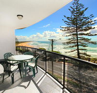 Unit 5 Phoenix Apartments 1736 David Low Way Coolum Beach LINEN INCLUDED 500 Bond - St Kilda Accommodation