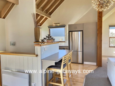 Vertical Limit - St Kilda Accommodation 1