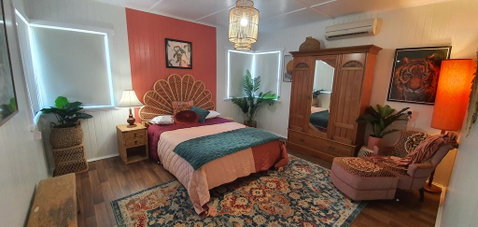 Victoria House - St Kilda Accommodation 0