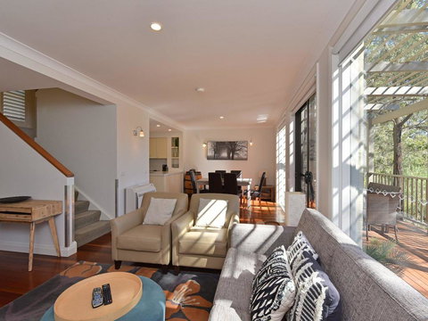 Villa Executive 2br Quattro Resort Condo Located Within Cypress Lakes Resort (nothing Is More Central) - St Kilda Accommodation 0