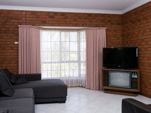 Vineyard Retreat Mildura - St Kilda Accommodation 1