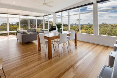 Vision Ave - St Kilda Accommodation 2