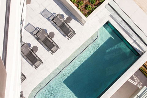 Vue Broadbeach - St Kilda Accommodation 0