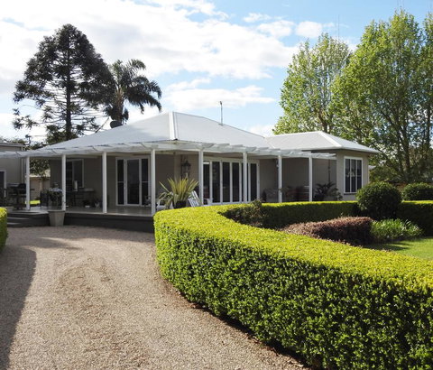 Vue De Lumieres - St Kilda Accommodation 0
