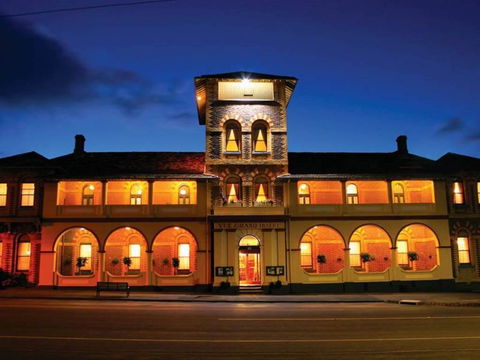 Vue Grand Hotel - St Kilda Accommodation 0