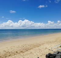 Walk to Beach Queenslander HOME in CBD Hervey Bay - St Kilda Accommodation