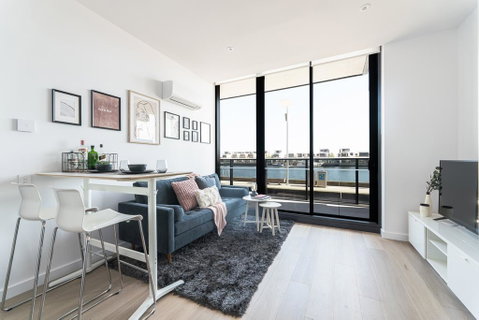 Waterfront Apt On Mel Collins Street#3 - St Kilda Accommodation 2
