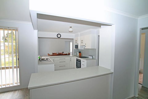 Waterfront On Plover - St Kilda Accommodation 3