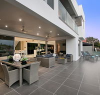 Waterfront Splendour - St Kilda Accommodation