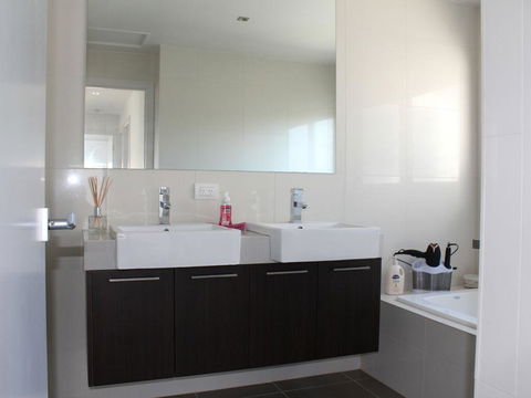 Central To Cowes - St Kilda Accommodation 13