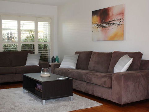 Central To Cowes - St Kilda Accommodation 2