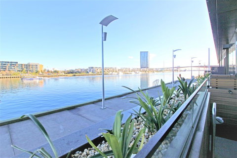 Auzzie Apartments Docklands, Melbourne - St Kilda Accommodation 12