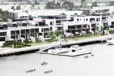 Auzzie Apartments Docklands, Melbourne - St Kilda Accommodation 8