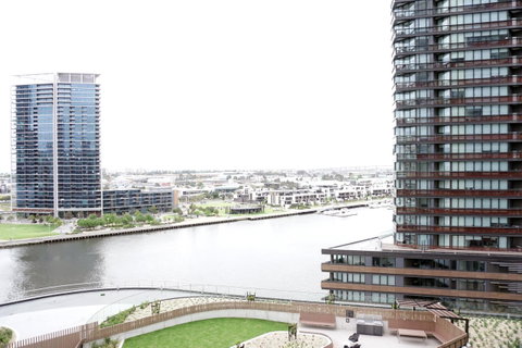 Auzzie Apartments Docklands, Melbourne - St Kilda Accommodation 6