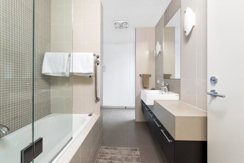 Beach And Reef - St Kilda Accommodation 9