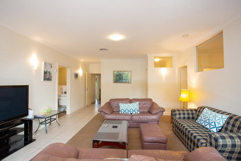 Austral Place 88 Via Merri River - St Kilda Accommodation 6