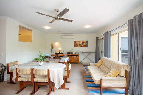 Austral Place 88 Via Merri River - St Kilda Accommodation 7