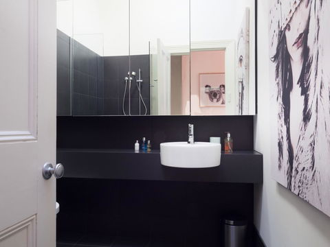 LittleStay Airlie - 2 Bedroom House - St Kilda Accommodation 33