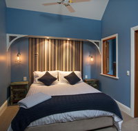 Oak Tree Lodge - St Kilda Accommodation