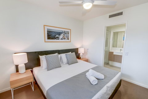 Aquarius Kawana - St Kilda Accommodation 9