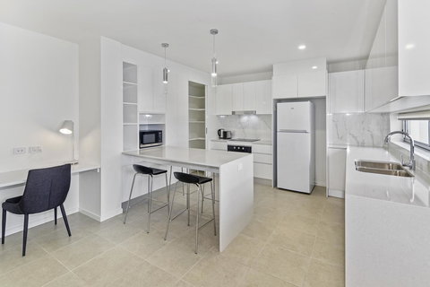 Aquarius Kawana - St Kilda Accommodation 25