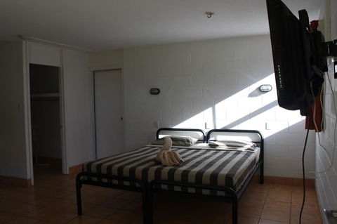 Nomads Airlie Beach - St Kilda Accommodation 22