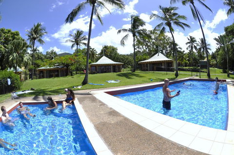 Nomads Airlie Beach - St Kilda Accommodation 26