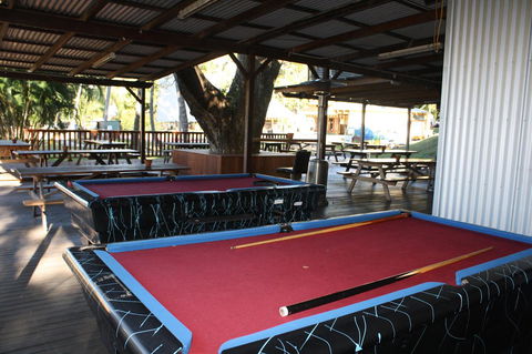 Nomads Airlie Beach - St Kilda Accommodation 9