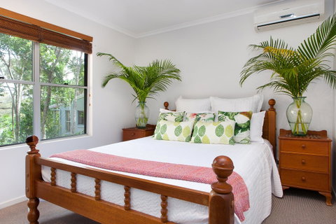 Jolly Roger's Beach House - St Kilda Accommodation 9