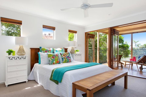 Jolly Roger's Beach House - St Kilda Accommodation 6