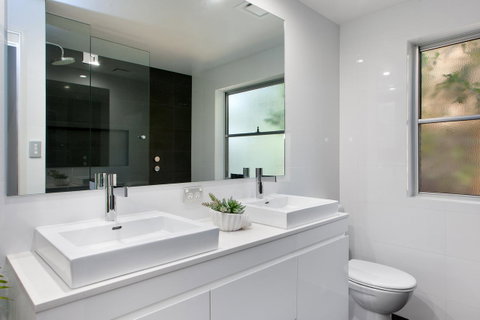 Jolly Roger's Beach House - St Kilda Accommodation 12