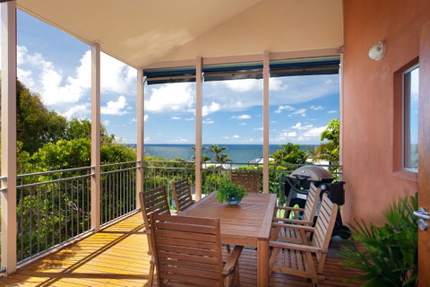 Jolly Roger's Beach House - St Kilda Accommodation 1