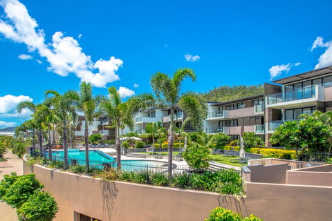 Mirage Whitsundays - St Kilda Accommodation 32