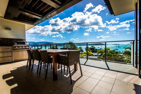 Mirage Whitsundays - St Kilda Accommodation 14