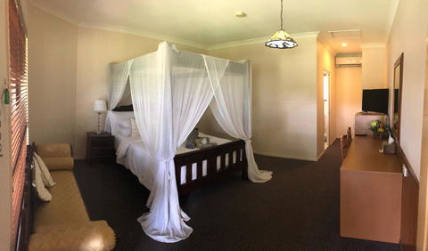 The Bearded Dragon Boutique Hotel - St Kilda Accommodation 6