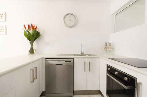 The White House Port Douglas - St Kilda Accommodation 10