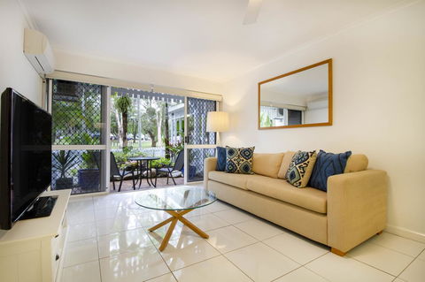 The White House Port Douglas - St Kilda Accommodation 15