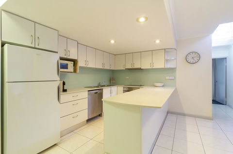 The White House Port Douglas - St Kilda Accommodation 22