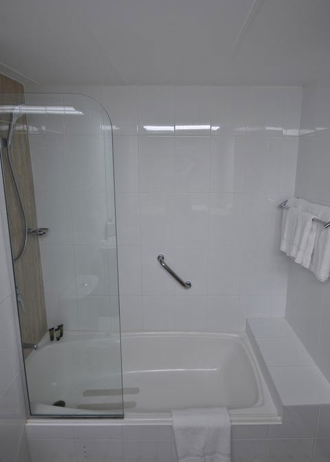 Pacific Hotel Cairns - St Kilda Accommodation 40